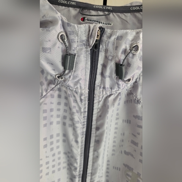 Champion Gray Hooded Jacket - Picture 4 of 5